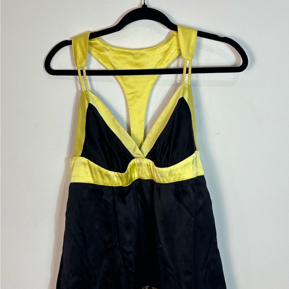 Y2K Yellow and Black Sleeveless Vintage Top